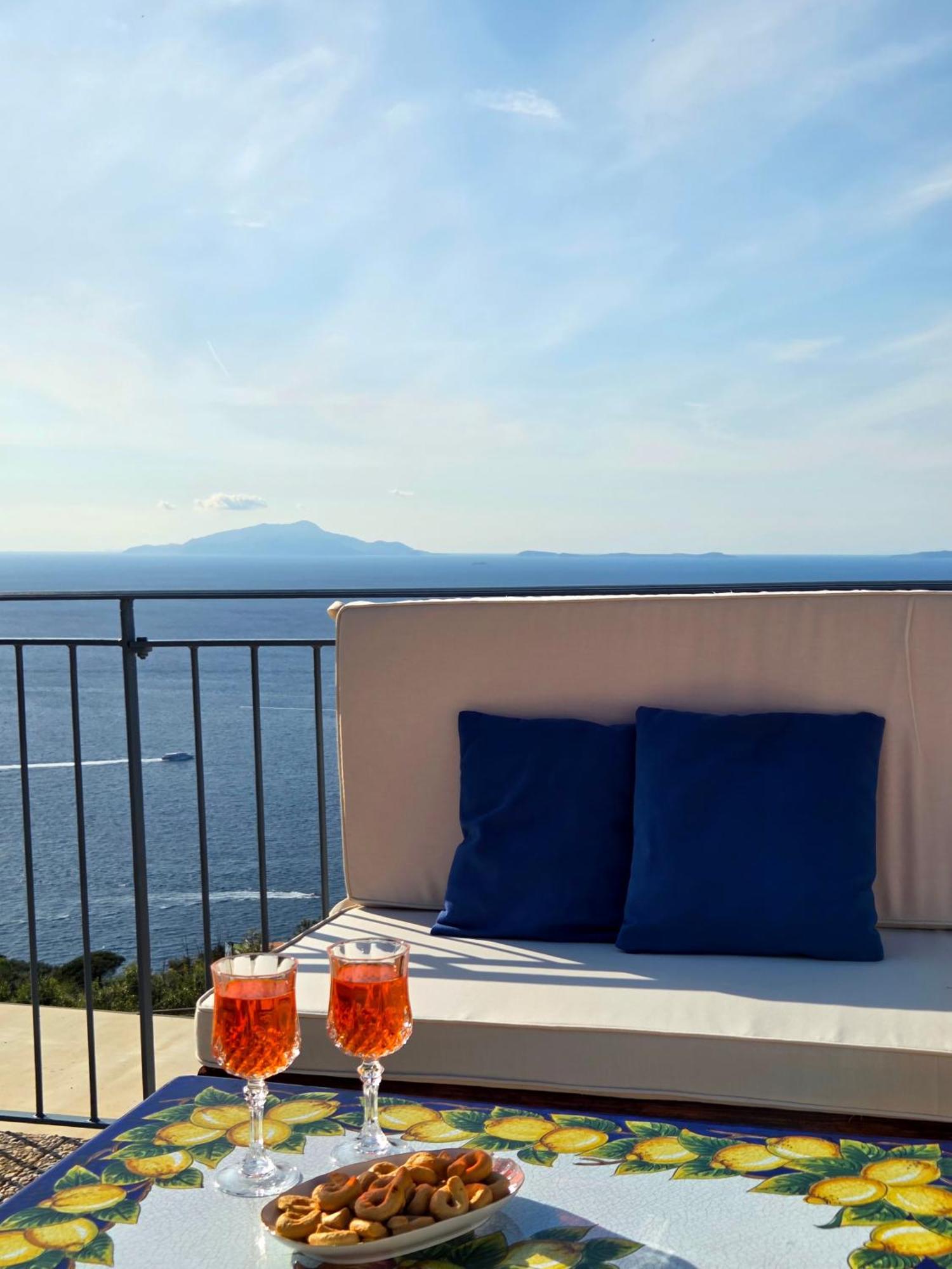 Villa Sun & Relax, Relaxing Location With Seaview à Massa Lubrense Extérieur photo