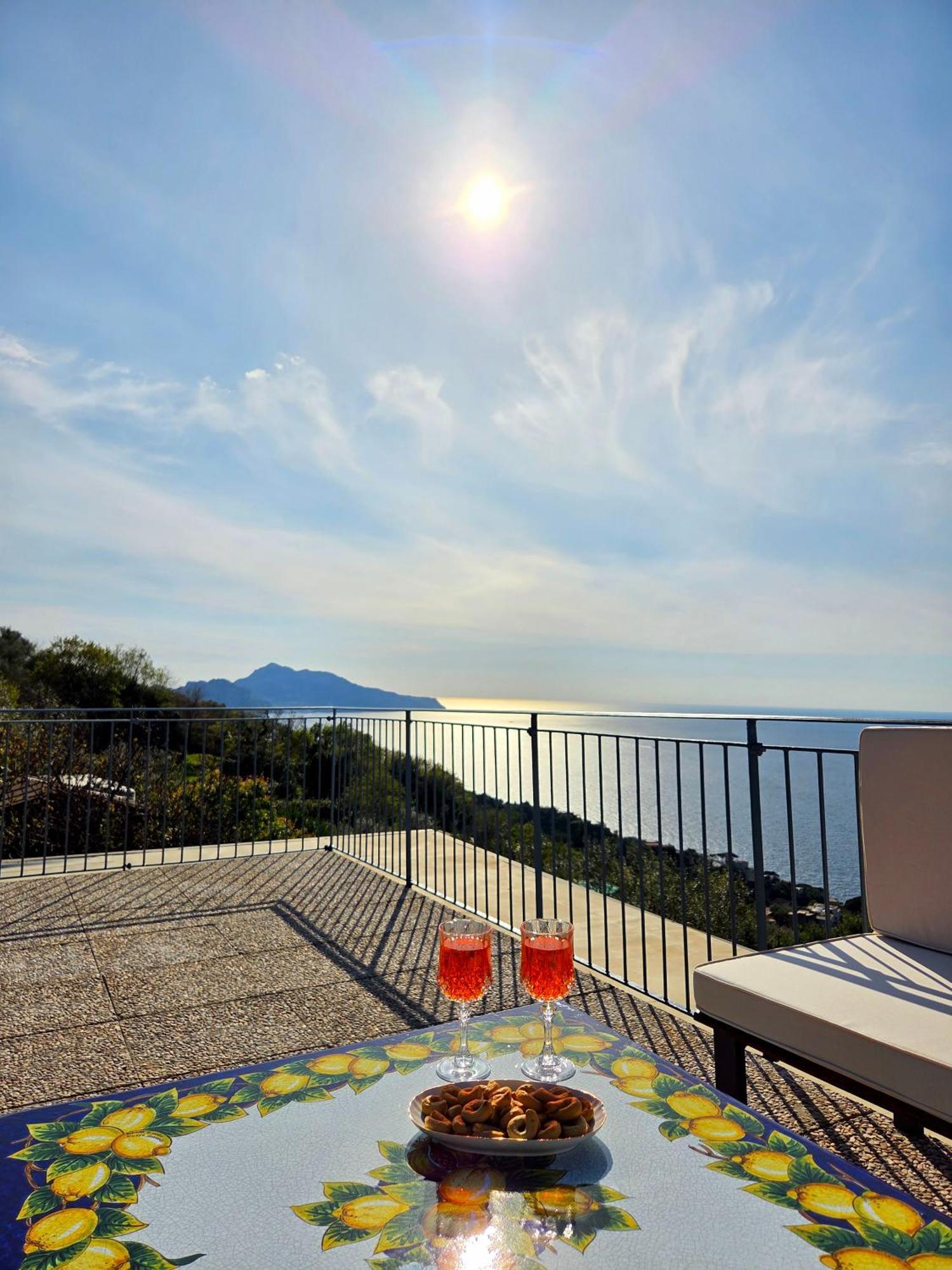 Villa Sun & Relax, Relaxing Location With Seaview à Massa Lubrense Extérieur photo