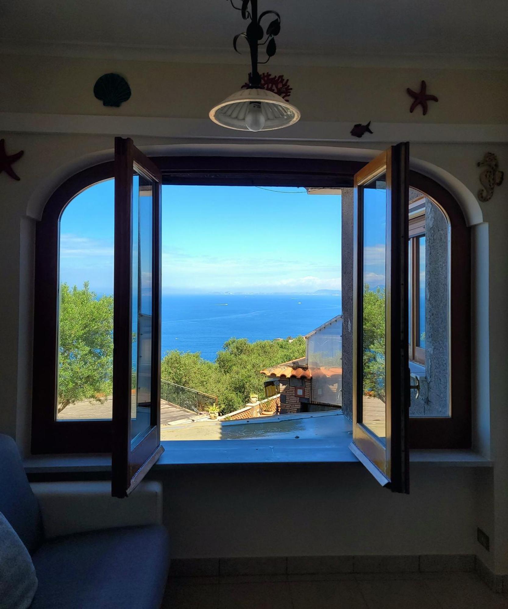Villa Sun & Relax, Relaxing Location With Seaview à Massa Lubrense Extérieur photo
